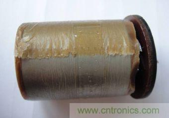 圖4:電解電容里面所用的黃紙