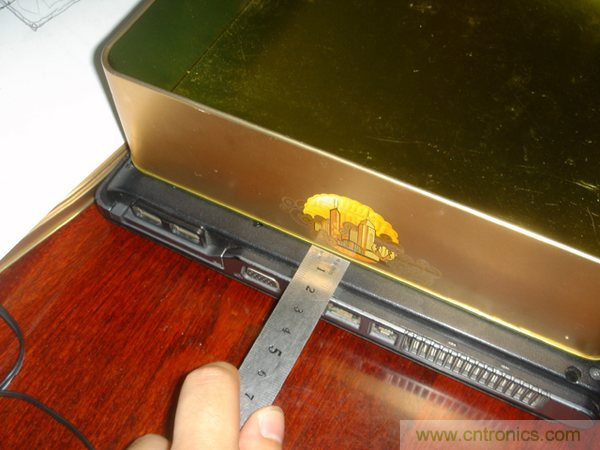 月餅盒DIY:自制筆記本散熱風(fēng)扇