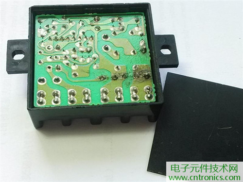 漏電保護器拆解:結構有差異,做工不錯