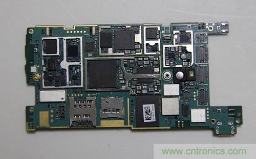 拆解4G新機索尼M35t：用料十足，易于維修