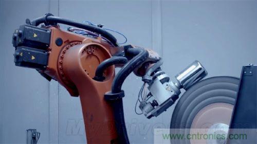 顛覆傳統(tǒng)設(shè)計,蘋果全新Mac Pro生產(chǎn)線探秘