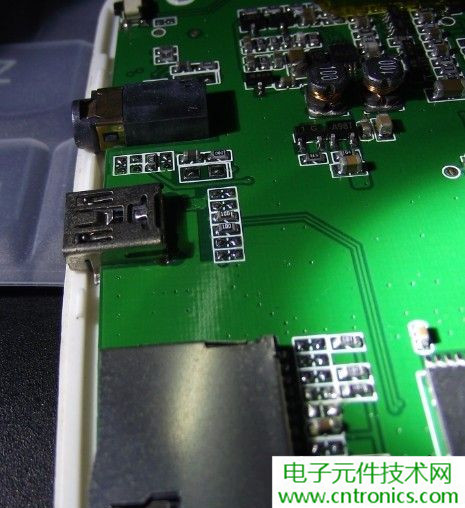 探秘電子紙!一款電紙書的電子墨水屏拆解