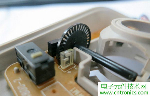 殿堂級機械鼠標拆解：嘆精致做工！
