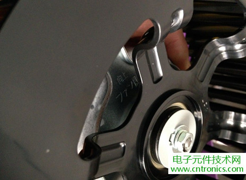 PM2.5殺手!松下納米水離子空氣凈化器拆解