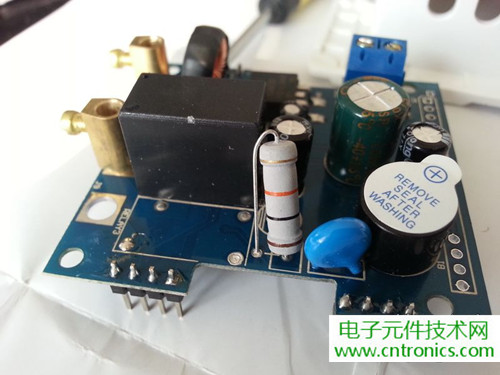 一款觸控開關(guān)拆解,做工不錯