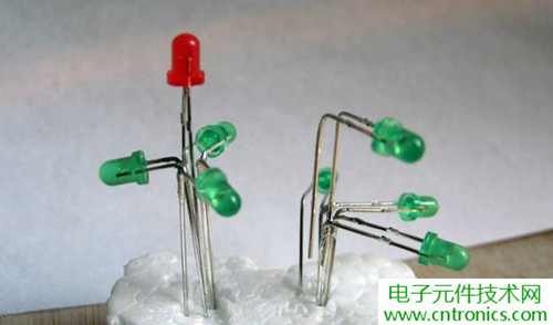 工科男的圣誕禮物:簡(jiǎn)易LED圣誕樹DIY