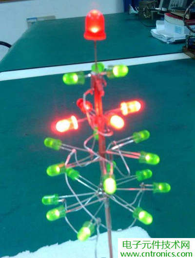 工科男的圣誕禮物:簡(jiǎn)易LED圣誕樹DIY