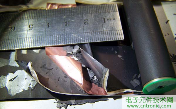 筆記本電池拆解,探秘電池內(nèi)部結(jié)構(gòu)