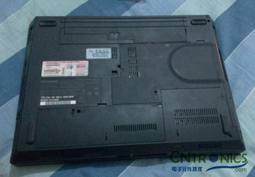 創意DIY:將筆記本大卸八塊做成臺式機!