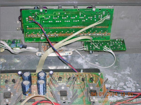 巧奪天工!大神利用山寨功放為高性價比逆變器"穿新衣"