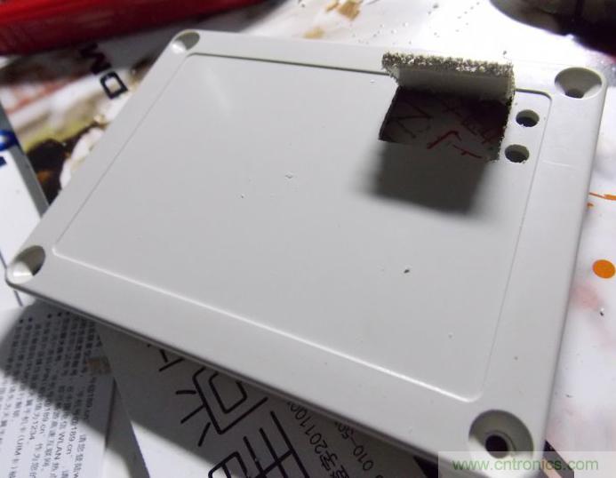 牛人全手工DIY:微電腦智能溫控市電開關