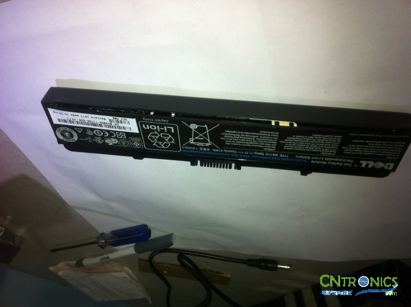不一樣的DELL筆記本電池拆解小竅門！