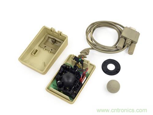 拆!古董級Macintosh 128K電腦