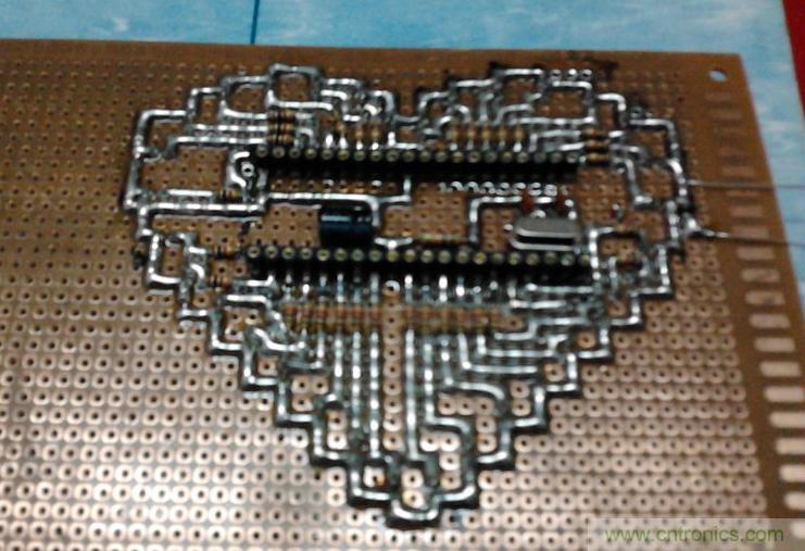 三八節將至!DIY心形LED流水燈!你們懂的~