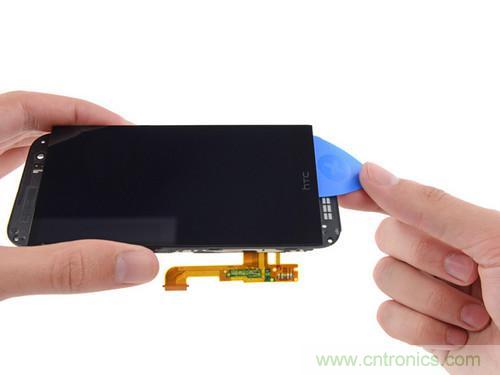 牛人強拆！新HTC One(M8)真機精密做工難修理