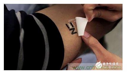  像貼紙一樣，汗水發(fā)電