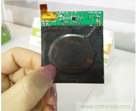 以上三個分別是為藍(lán)牙耳機、智能手表與手機設(shè)計的超薄無線充電模組