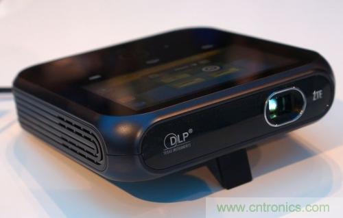 DLP微投掀翻消費(fèi)電子市場,無屏顯示炙手可熱