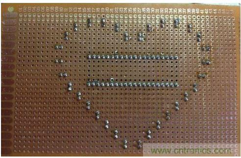 “心”型LED 焊接布局圖