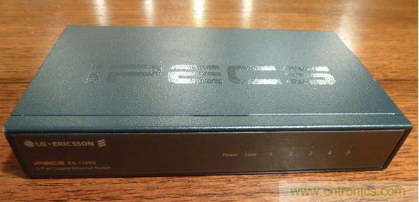 圖1:LG愛立信公司5口千兆以太網(wǎng)(GbE)交換機ES-1105G正面圖。