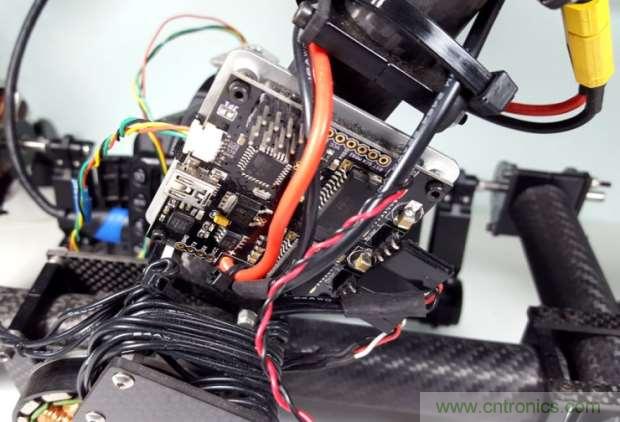 攝影發燒友:想要相機穩如雞頭,學我DIY自平衡相機穩定器