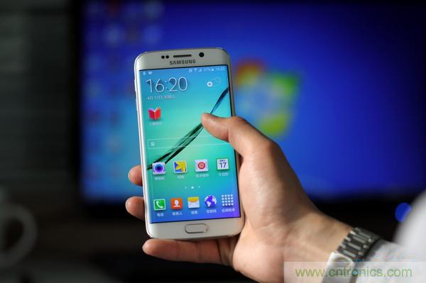 三星S6 Edge+拆解：比S6 Edge加在哪里？