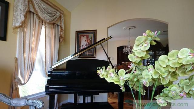 傳奇索尼，憑借Sony Xperia Z5能否在移動市場奪得一席之地？