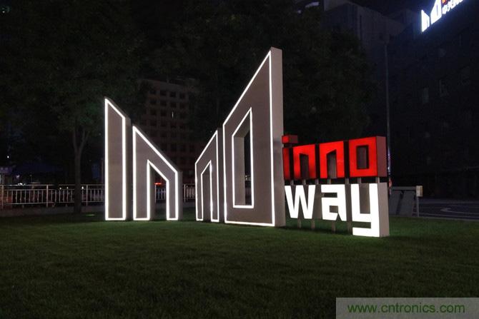 黑馬一加手機2評測:從手感到質(zhì)感的蛻變