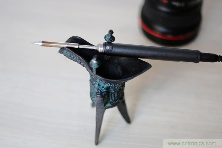 一款能喚起 70 后工程師朋友“童年趣事”的迷你電烙鐵!