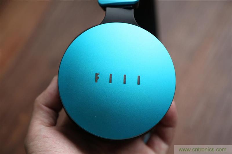 頭條哥的夢想之作!FIIL耳機(jī)能讓汪峰上頭條否?