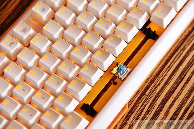 左手寫愛，右手寫他——從此鍵盤鼠標(biāo)不分家！