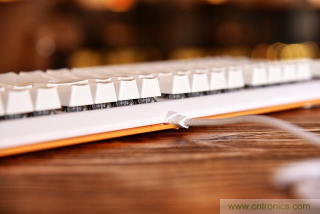 左手寫愛，右手寫他——從此鍵盤鼠標(biāo)不分家！