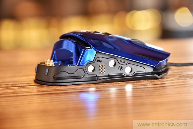 左手寫愛，右手寫他——從此鍵盤鼠標(biāo)不分家！