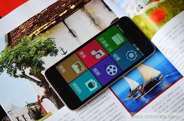 1599元，這款老年手機比小米note還貴100元