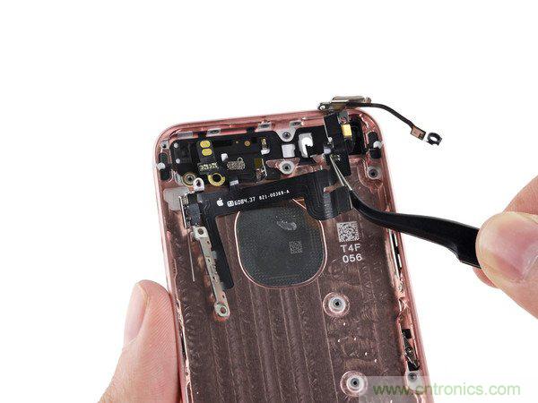 有什么地方?jīng)]有變？iPhone SE真機拆解