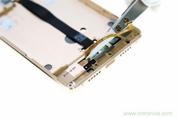小米手機4S超詳細拆解:內外硬件大升級