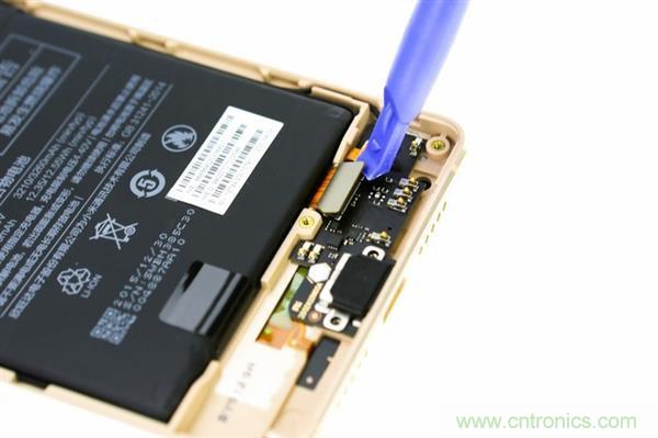 小米手機4S超詳細拆解:內外硬件大升級