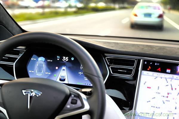 親測：從ADAS到自動(dòng)駕駛，不同品牌上路表現(xiàn)對比