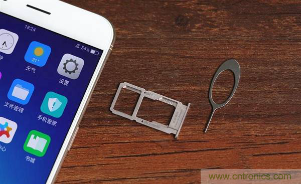 eSIM技術揭秘：蘋果手表如何做到不插卡也能打電話？