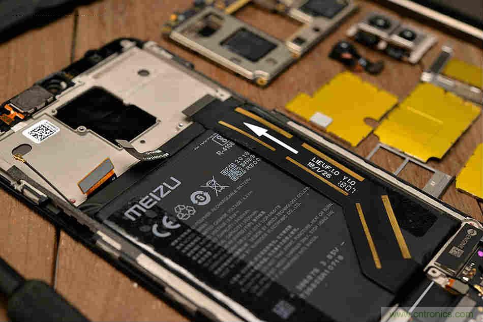 拆解魅族15 Plus:玩轉(zhuǎn)了新概念,但其工藝究竟如何?