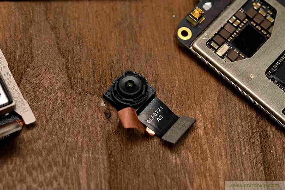 拆解魅族15 Plus:玩轉(zhuǎn)了新概念,但其工藝究竟如何?