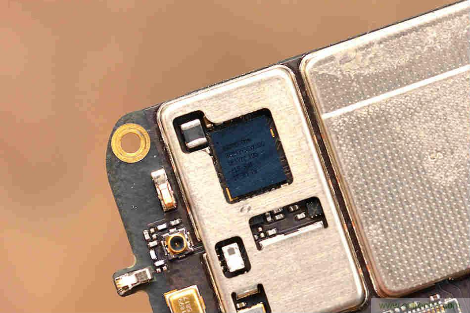 拆解魅族15 Plus:玩轉(zhuǎn)了新概念,但其工藝究竟如何?