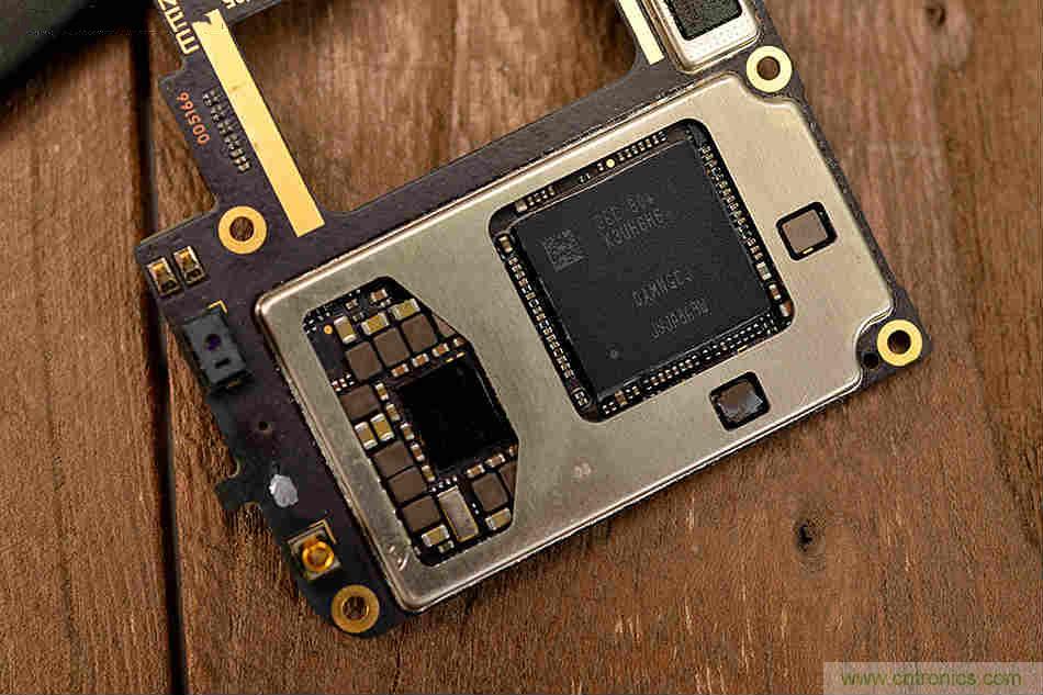 拆解魅族15 Plus:玩轉(zhuǎn)了新概念,但其工藝究竟如何?