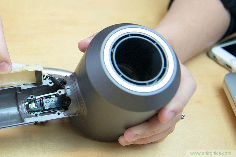 拆解戴森吹風(fēng)機(jī)：近三千元的價格貴在哪？