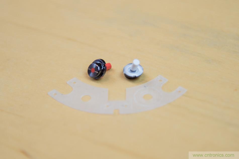 拆解戴森吹風(fēng)機(jī)：近三千元的價格貴在哪？