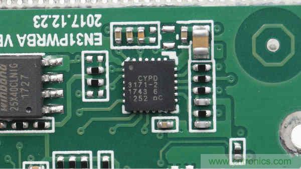 拆解華為保時捷設計快充無線充電器:憑啥能賣699?