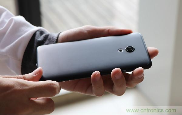 魅族M15拆解：做工精致，壓感Home鍵采用中國芯