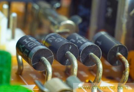 一文看懂電阻、電容、電位器、三極管、二極管、可控硅！