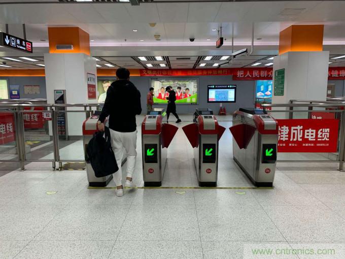 飛騰斬獲IC設(shè)計成就兩項大獎 年營收有望突破10億